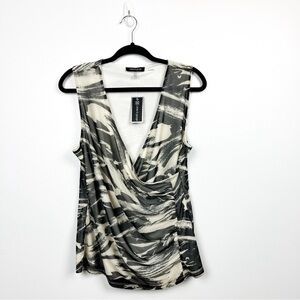 NWT Cable & Gauge Off-White & Black Blouse with Ruched Side